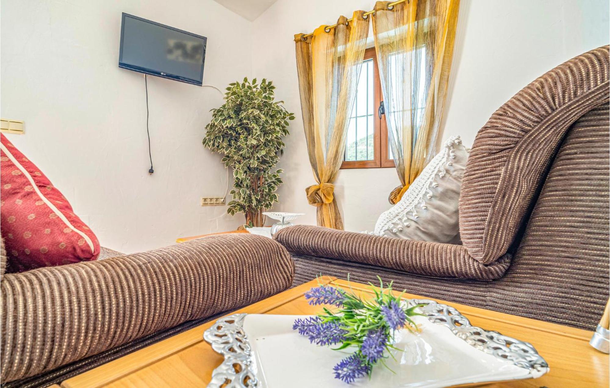 Gorgeous Home In Cajiz With Wifi Cajis Exterior photo