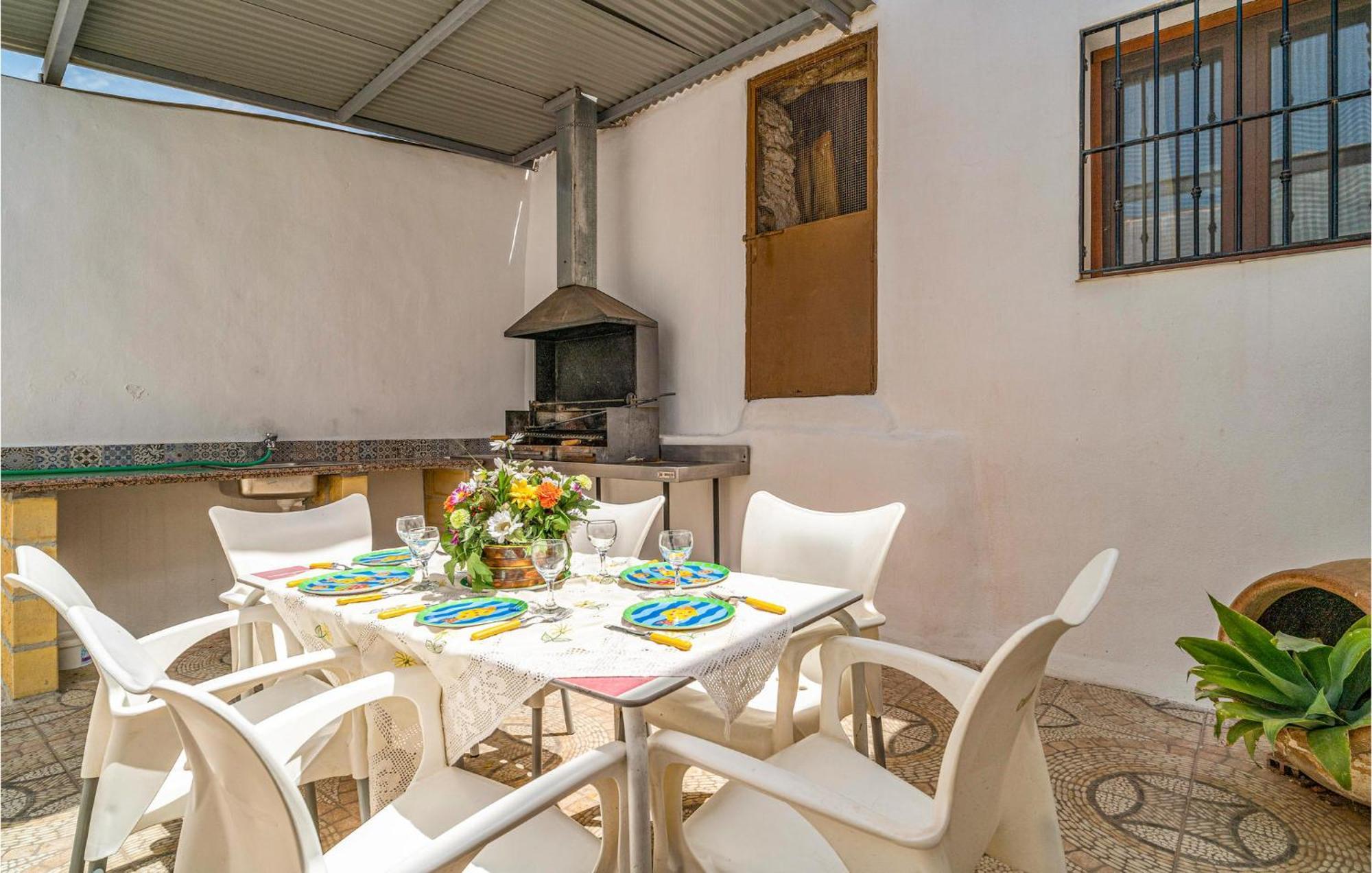 Gorgeous Home In Cajiz With Wifi Cajis Exterior photo
