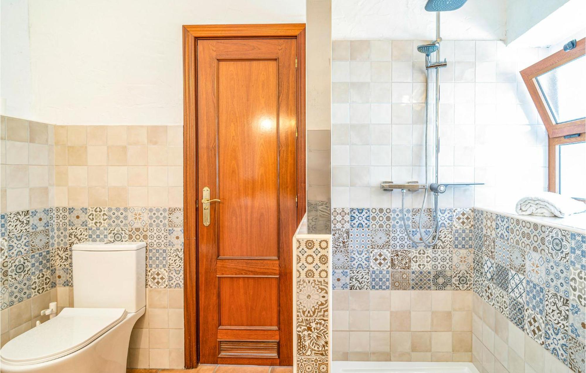Gorgeous Home In Cajiz With Wifi Cajis Exterior photo